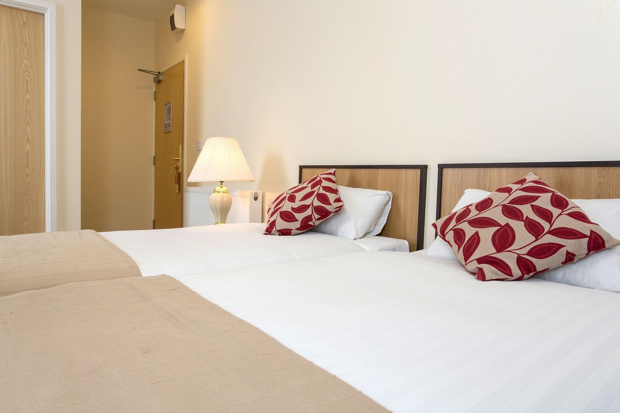 Отель Britannia Leeds 3*