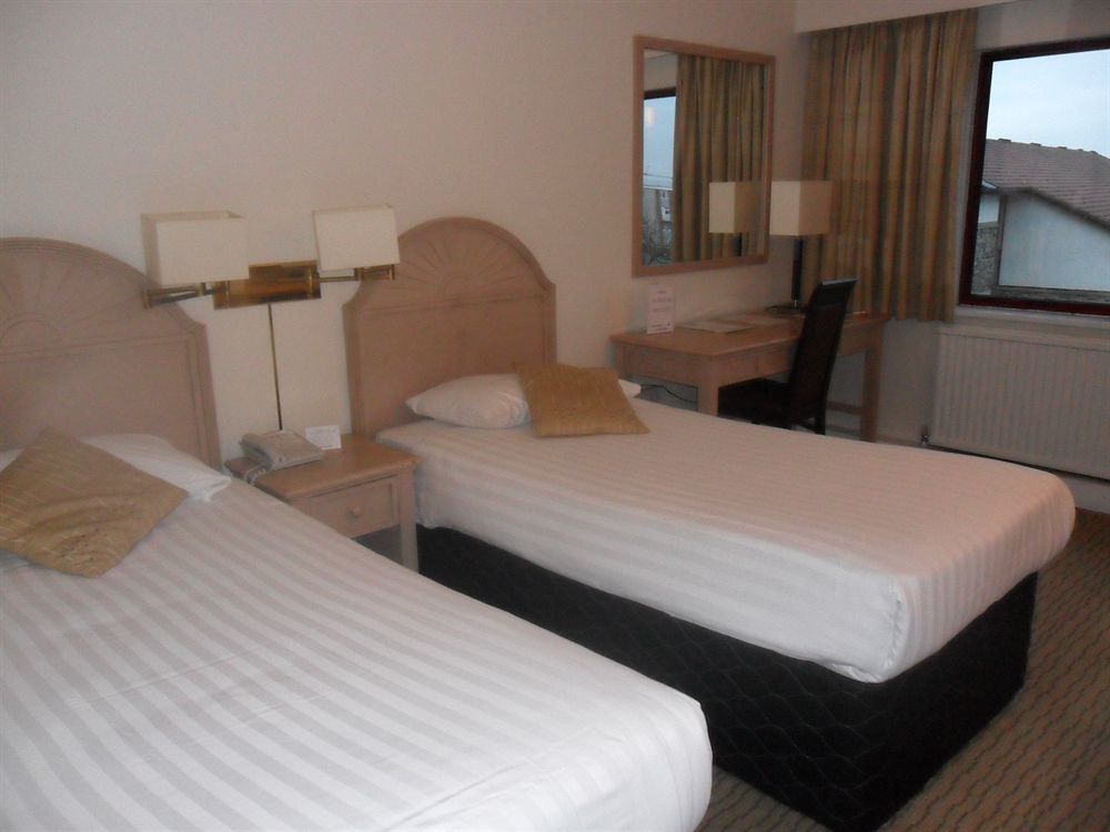 Отель Britannia Leeds