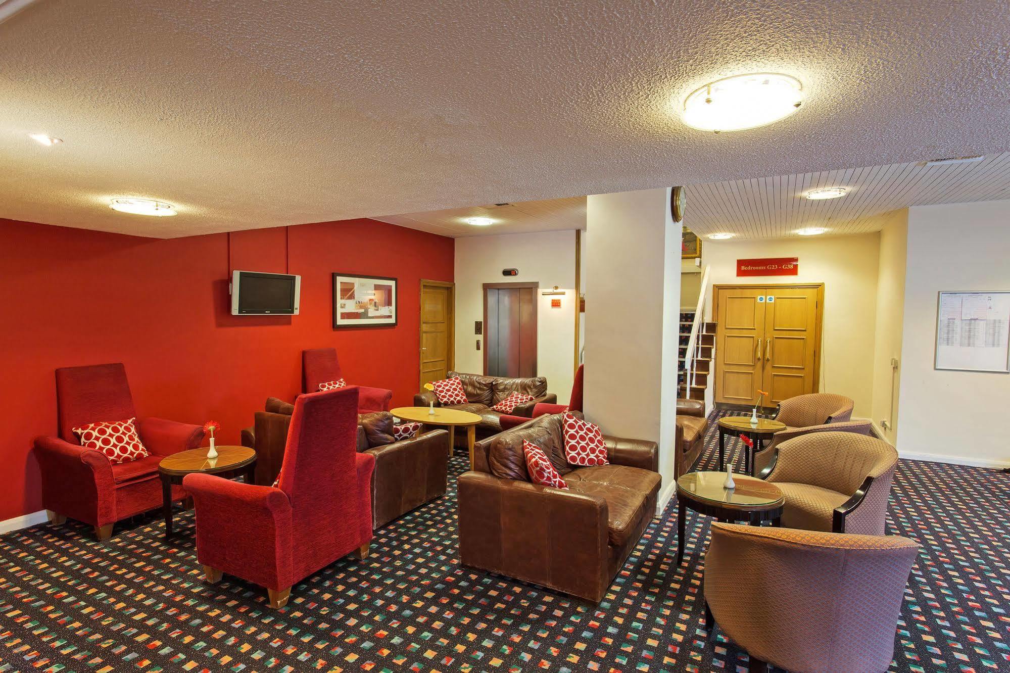 Britannia Leeds Лидс